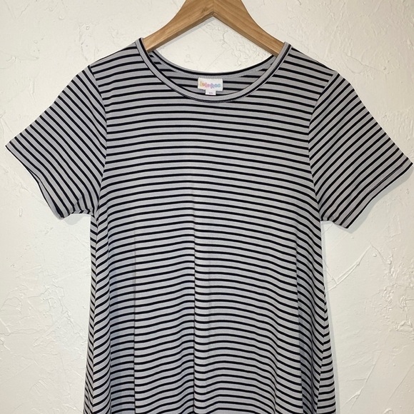 ✅ Bundle of two LulaRoe Oversized Casual  Dress Sz XS Stripped/ Bohemian Print - Picture 6 of 16